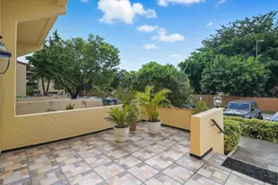 7793 Grande St, Sunrise, FL 33351 - Photo 50