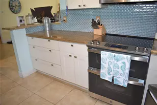 1991 NE 34th St, Lighthouse Point, FL 33064 - Photo 16