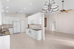 7084 SE Cricket Ct, Stuart, FL 34997 - Photo 10