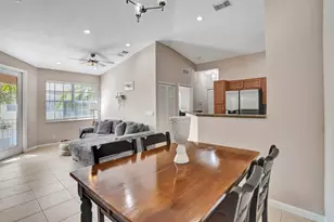 1825 Sonrisa Dr, Riviera Beach, FL 33404 - Photo 10