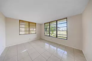 2601 S Palm Aire Dr, Pompano Beach, FL 33069 - Photo 8