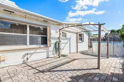 9040 NW 20th Street, Hollywood, FL 33024 - Photo 30