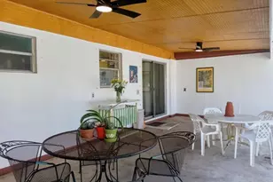 136 Greenbrier Dr, Palm Springs, FL 33461 - Photo 4