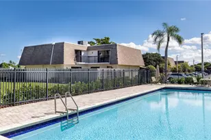 8204 SW 23rd St, North Lauderdale, FL 33068 - Photo 28