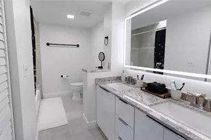 8204 SW 23rd St, North Lauderdale, FL 33068 - Photo 24