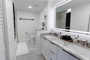8204 SW 23rd St, North Lauderdale, FL 33068 - Photo 24