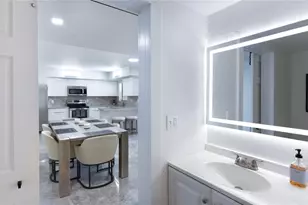 8204 SW 23rd St, North Lauderdale, FL 33068 - Photo 4