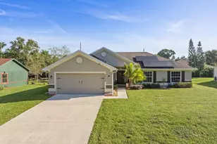 1532 Eastlake Ln, Sebastian, FL 32958 - Photo 2