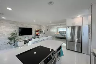 310 S Broadwalk, Hollywood, FL 33019 - Photo 8