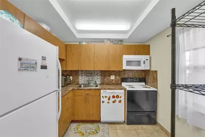 1015 Country Club Drive #203, Margate, FL 33063 - Photo 10