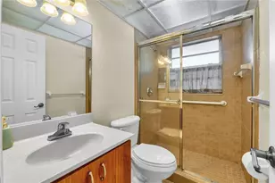 1015 Country Club Dr, Margate, FL 33063 - Photo 10