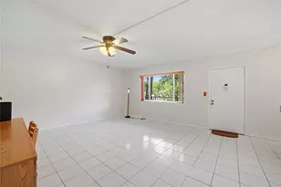 7247 Ashmont Cir, Tamarac, FL 33321 - Photo 10