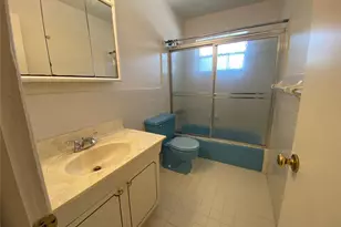 310 SW 11th Ct, Fort Lauderdale, FL 33315 - Photo 10