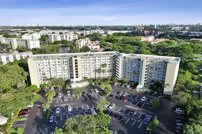 2334 S Cypress Bend Drive #304, Pompano Beach, FL 33069 - Photo 52