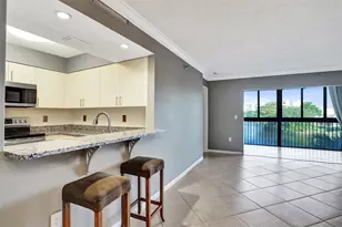 2334 S Cypress Bend Dr, Pompano Beach, FL 33069 - Photo 30