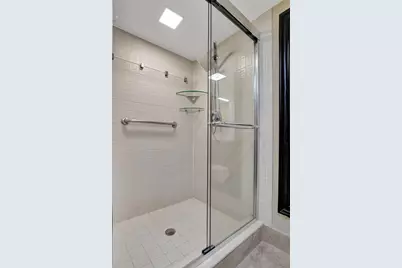 2334 S Cypress Bend Drive #304, Pompano Beach, FL 33069 - Photo 12