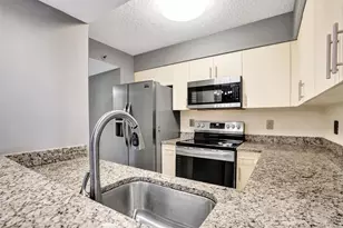 2334 S Cypress Bend Dr, Pompano Beach, FL 33069 - Photo 24