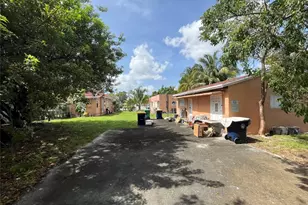 22 SW 11th St, Dania Beach, FL 33004 - Photo 18