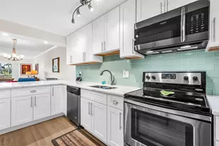 3050 NE 16th Ave, Oakland Park, FL 33334 - Photo 6