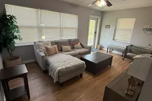 541 NE 58th Ct, Oakland Park, FL 33334 - Photo 2