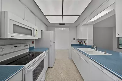 2711 NW 4th Avenue, Pompano Beach, FL 33064 - Photo 38