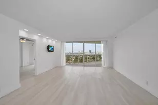 3640 Yacht Club Dr, Aventura, FL 33180 - Photo 20
