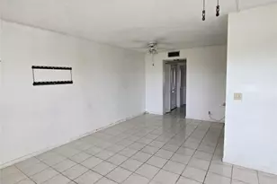 4058 Harwood E Unit, Deerfield Beach, FL 33442 - Photo 4