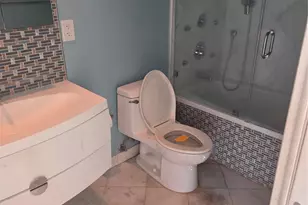 2750 NE 183rd St, Aventura, FL 33160 - Photo 12