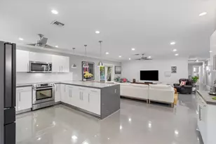 2750 NE 35th Ct, Fort Lauderdale, FL 33308 - Photo 22