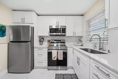 9660 Sunrise Lakes Boulevard #103, Sunrise, FL 33322 - Photo 2