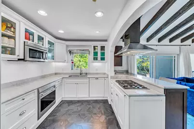 744 NE 18th Avenue, Fort Lauderdale, FL 33304 - Photo 12