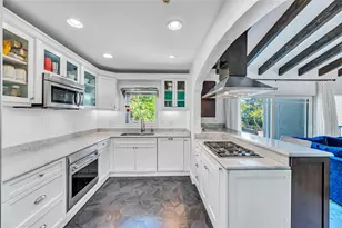 744 NE 18th Ave, Fort Lauderdale, FL 33304 - Photo 12