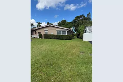 936 W Tropical Way, Plantation, FL 33317 - Photo 2