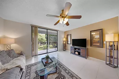 5250 Las Verdes Circle #317, Delray Beach, FL 33484 - Photo 10