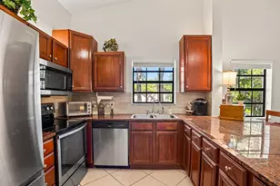 102 Liberty Ct, Deerfield Beach, FL 33442 - Photo 6