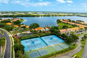 102 Liberty Ct, Deerfield Beach, FL 33442 - Photo 24