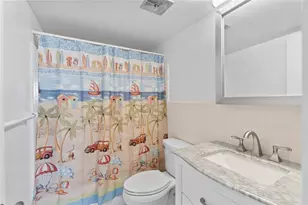 2050 NE 39th St, Pompano Beach, FL 33064 - Photo 22