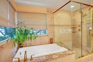 11149 Helena Dr, Hollywood, FL 33026 - Photo 14