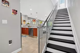 822 NE 19th Ave, Fort Lauderdale, FL 33304 - Photo 16