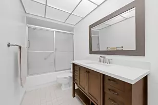 2970 NE 16th Ave, Oakland Park, FL 33334 - Photo 14