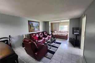 2750 Sunrise Lakes Dr Unit, Sunrise, FL 33322 - Photo 4