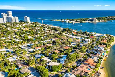 2100 Manatee Drive, Fort Lauderdale, FL 33316 - Photo 6