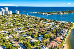 2100 Manatee Dr, Fort Lauderdale, FL 33316 - Photo 6