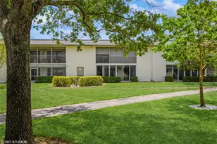 2805 Victoria Way, Coconut Creek, FL 33066 - Photo 32