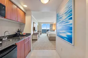 18001 Collins Ave, North Miami Beach, FL 33160 - Photo 14