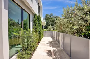 1111 SE 9th Ave, Fort Lauderdale, FL 33316 - Photo 8