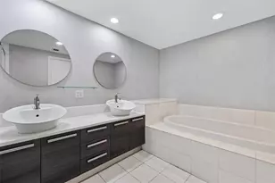 2950 NE 188th St, Aventura, FL 33180 - Photo 8