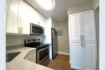 806 Sky Pine Way #B3, Greenacres, FL 33415 - Photo 4