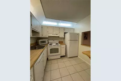 9233 SW 8th Street #220, Boca Raton, FL 33428 - Photo 6