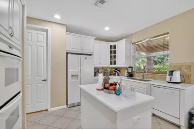 9393 Savannah Estates Drive, Lake Worth, FL 33467 - Photo 6
